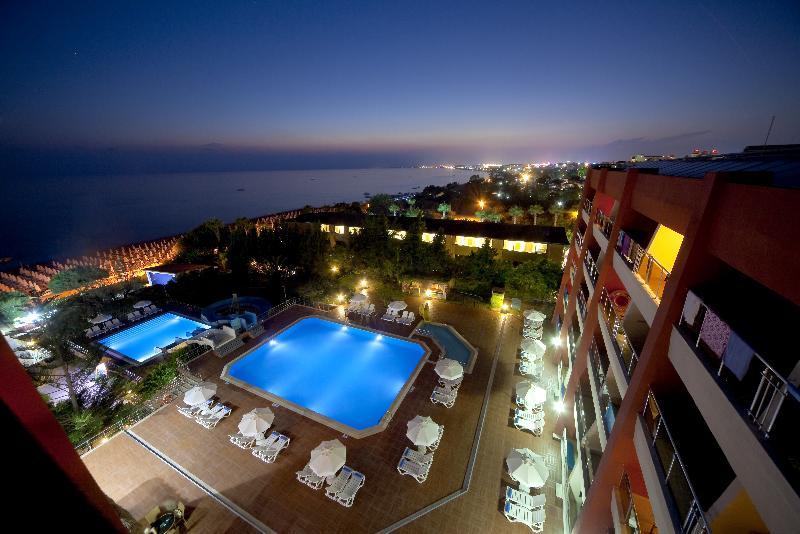 Bella Luna 4*